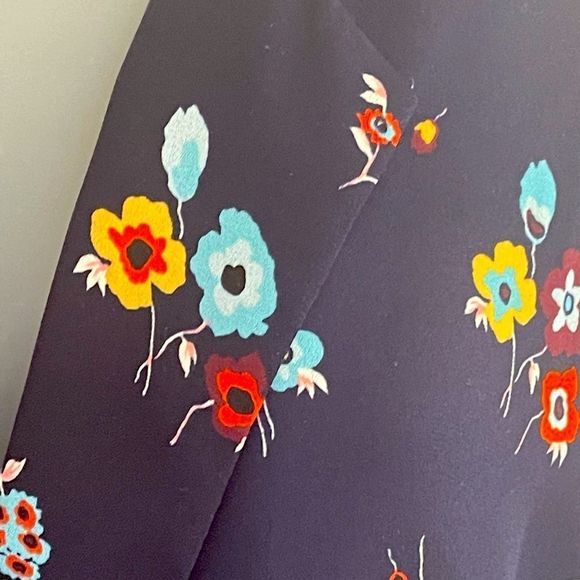 Floral Wrap Blouse - Picture 4 of 7